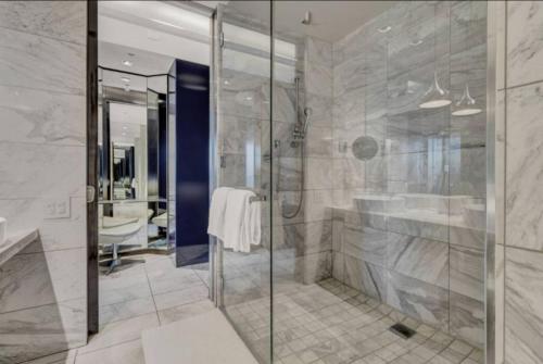 The Celine Riviera Suite at Palms Place, Las Vegas (photo 8)