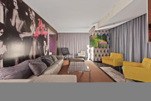 The Celine Riviera Suite at Palms Place, Las Vegas (photo 11)