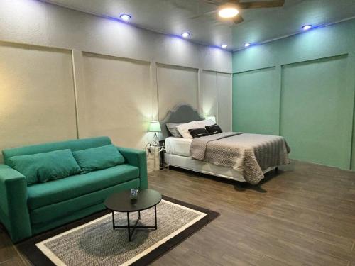 One-Bedroom Superior Apartment image 10