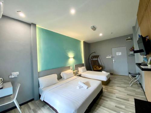 Ang Lee Holiday Stay Room Type - Triple Room