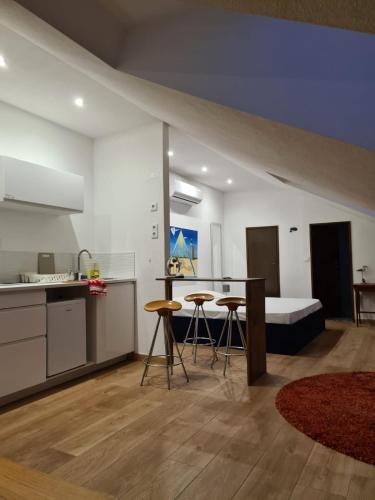 RA PARAISO – Lisbon, NY