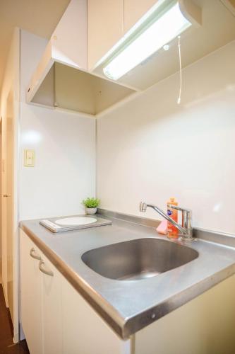 黒門市場徒歩5分 通天閣難波エリア徒歩圏内 トイレと浴室付き まるまる貸切 1階102