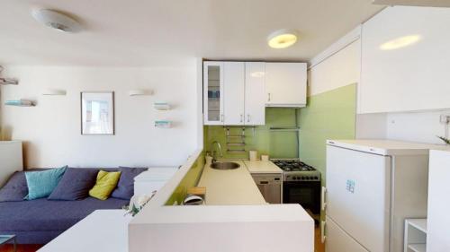 Studio in Centro Stile Varsavia con Check-in Automatico H24, Casale Monferrato (photo 2)