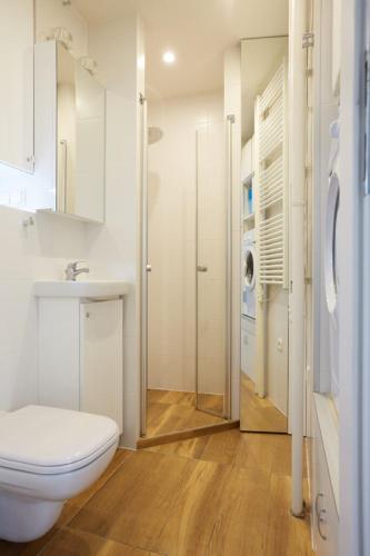 Studio in Centro Stile Varsavia con Check-in Automatico H24, Casale Monferrato (photo 9)