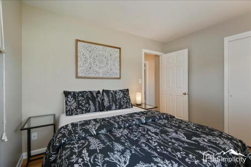 Two Incredible Homes - 07 Miles Apart Two Incredible Homes - 07 Miles Apart