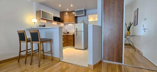 One-Bedroom Apartment image 6