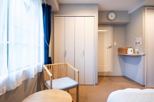 Standard Double Room image 10