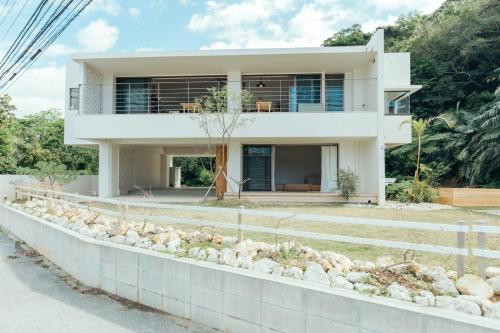 1日2組限定オーシャンビューのお宿-MANANI House-