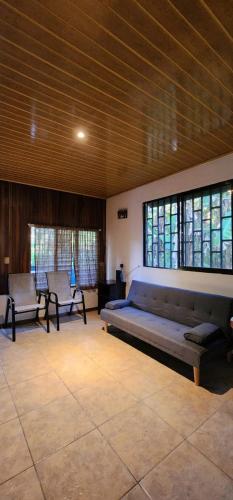 3 bedrooms, 4 beds