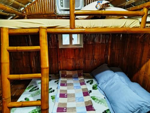Rea's Bamboo Resort Room Type - Triple Room - 1 Double Bed and 1 Single Bed