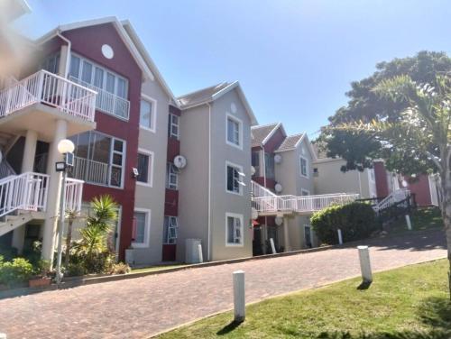 Exterior view, 9 Dolphin Bay, Aston Bay in Aston Bay