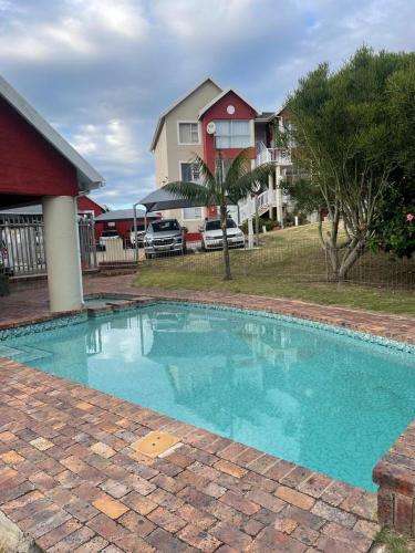 Swimming pool, 9 Dolphin Bay, Aston Bay in Aston Bay