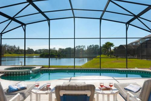 5 Bedroom Platinum Home with Games Room and Spa