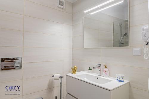 One-Bedroom Deluxe Apartment room in Coresi Mall Exclusive #Collection Apartments & Studios Brasov