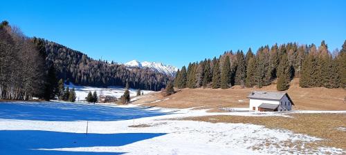 Közeli látványosságok, Loreal 1 in Castello Tesino