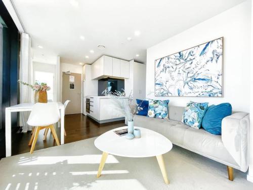 Amazing Harbour & Sea View 2Bd & 2Bth with Aircon Near Skytower & Britomart, Auckland (foto 2)