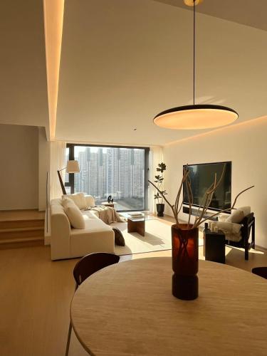 Sunny Abode 中远A 3Bedroom river view near Suzhou River, Shanghai (Foto 3)