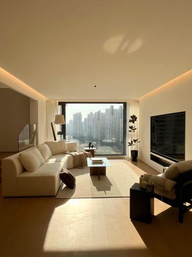 Sunny Abode 中远A 3Bedroom river view near Suzhou River, Shanghai (Foto 6)