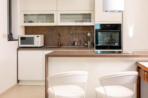 Two-Bedroom Apartment image 9