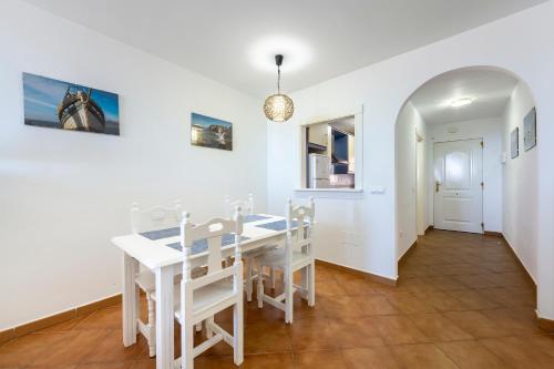 Paraiso Escondido, 1 Linea De Playa in 莫羅島