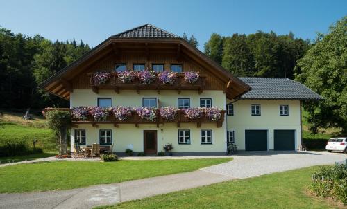  Haus Kendlinger, Pension in Sankt Gilgen