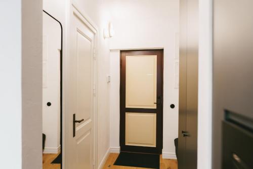 Apartment with View image 5