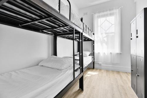 Pad Hostel Room Type - Bed in 4-Bed Mixed Dormitory Room