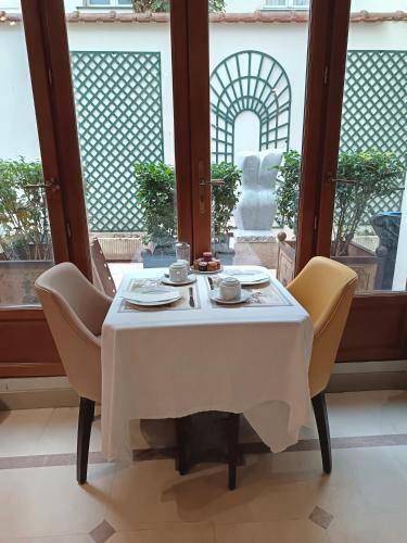 Hotel des Bains - image 2