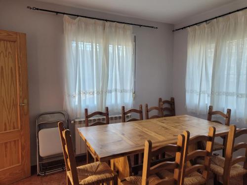 Casa Rural Los Riscos de Gredos in Hoyos de Miguel Muñoz