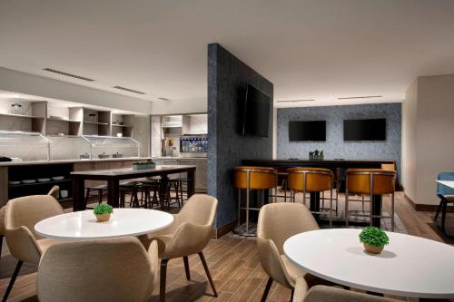 Winston-Salem Marriott - image 9