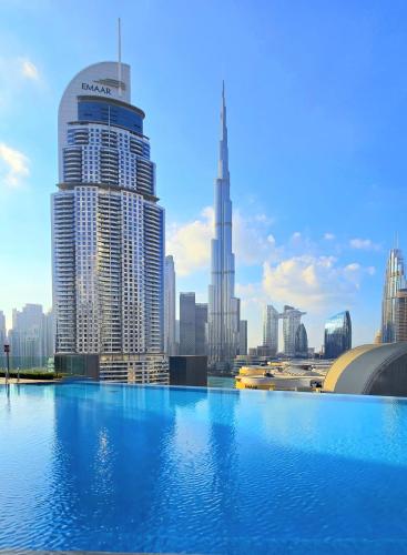 Full Burj Khalifa & Fountain Views Attached to Dubai Mall, Dubai