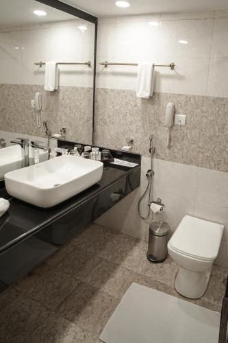 Executive Double Room - 15% Discount on F&B room in Ambassador Ajanta Hotel Aurangabad