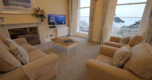 Apartment with Sea View image 10