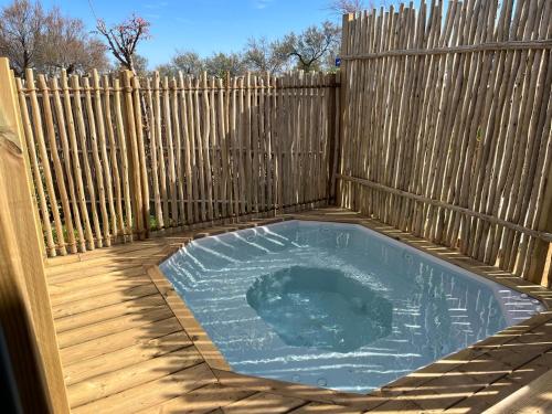 Camping La Clape Village in 아그드