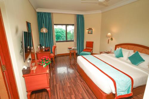 Executive Suite - 15% Discount on F&B image 2