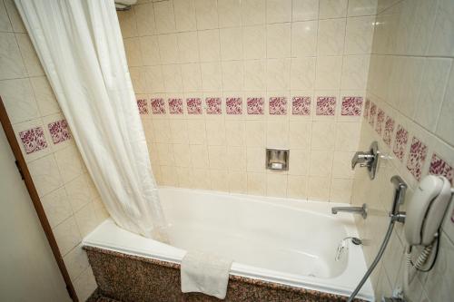 Executive Suite - 15% Discount on F&B room in Ambassador Ajanta Hotel Aurangabad