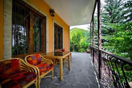 Jardim, Villa Dudu, Luxury Villa in Hankavan in Hankavan