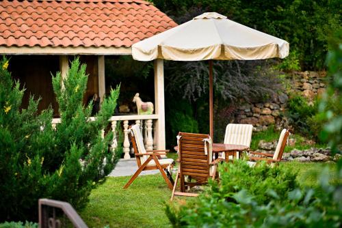 Jardim, Villa Dudu, Luxury Villa in Hankavan in Hankavan