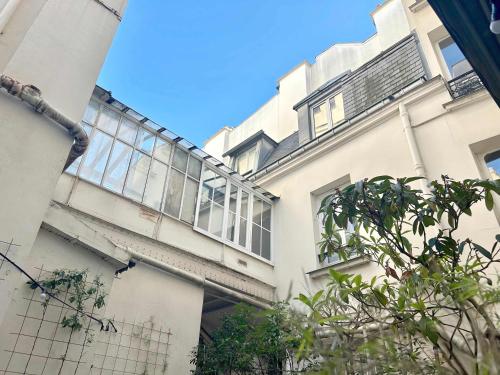 Carreau du Temple Marais CityCosy - image 12