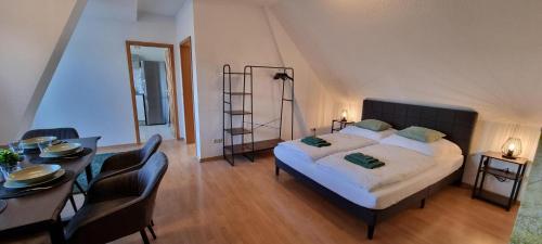 Fine Living - Zentral nahe A2 mit Parkplatz Küche Arbeitsplatz (Fine Living - Zentral nahe A2 mit Parkplatz Kuche Arbeitsplatz) in ไพเนอ