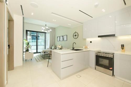 Burj Khalifa Poolview 1BR Apartment for 4 people, Dubai (foto 4)