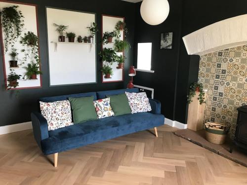 Gorgeous boutique off-grid cottage near Peebles in Eddleston