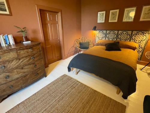 Gorgeous boutique off-grid cottage near Peebles in Eddleston