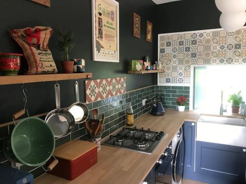 Gorgeous boutique off-grid cottage near Peebles in Eddleston