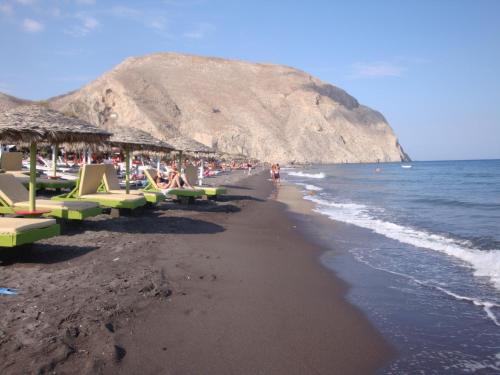 Strand, Black Rock Traditional Rooms in Emporeio