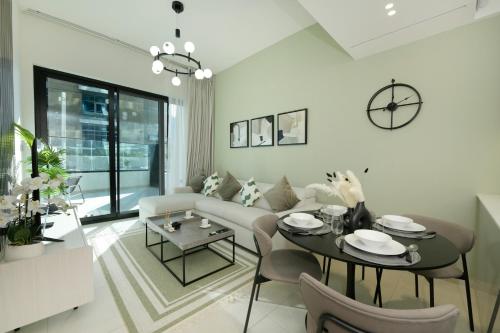 Burj Khalifa Poolview 1BR Apartment for 4 people, Dubai (foto 3)