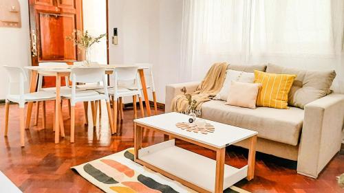 Hermoso departamento n2 en pleno centro de Mendoza, ubicación premium, estacionamiento gratis