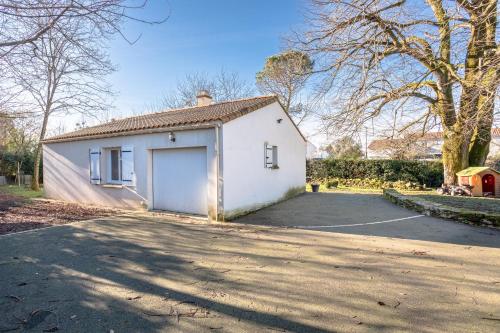 Petite maison à la campagne gîte à louer Saint-Georges-de-Pointindoux