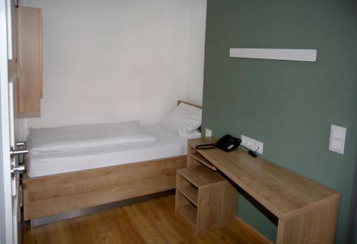 Small Single Room