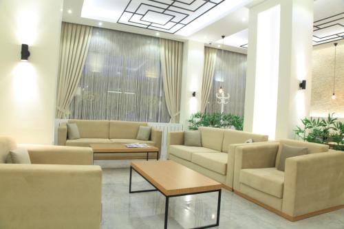 Shared lounge/TV area, Okur Otel in Kadıköy